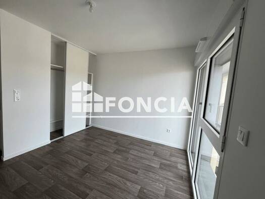 Appartement à louer 495 € 1 pièce 20,35 m² 4ème étage Gare-Leclerc Le Mans 72000