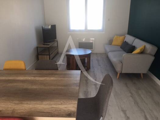 Duplex à louer 430 € 6 pièces 5 chambres 105 m² RDC/2 Le Boupère 85510