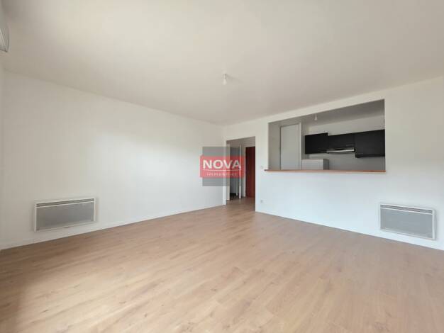 Appartement à vendre 157 000 € 2 pièces 1 chambre 42 m² Étage 1/3 Villiers-le-Bel 95400