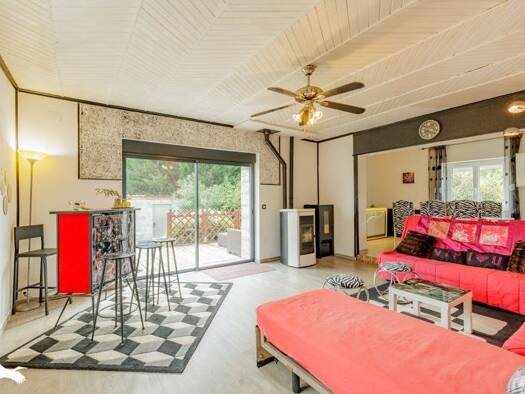 Maison à vendre 174 371 € 5 pièces 3 chambres 135,5 m² 1 199 m² de terrain Montjoie-en-Couserans 09200