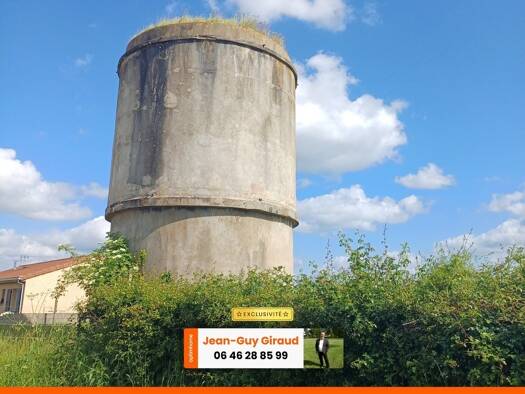 Maison à vendre 67 000 € 1 pièce 110 m² Saint-Priest-Bramefant 63310