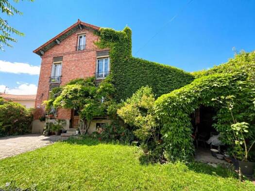 Maison de ville à vendre 680 000 € 6 pièces 4 chambres 150 m² 400 m² de terrain Village Chandon Gennevilliers 92230