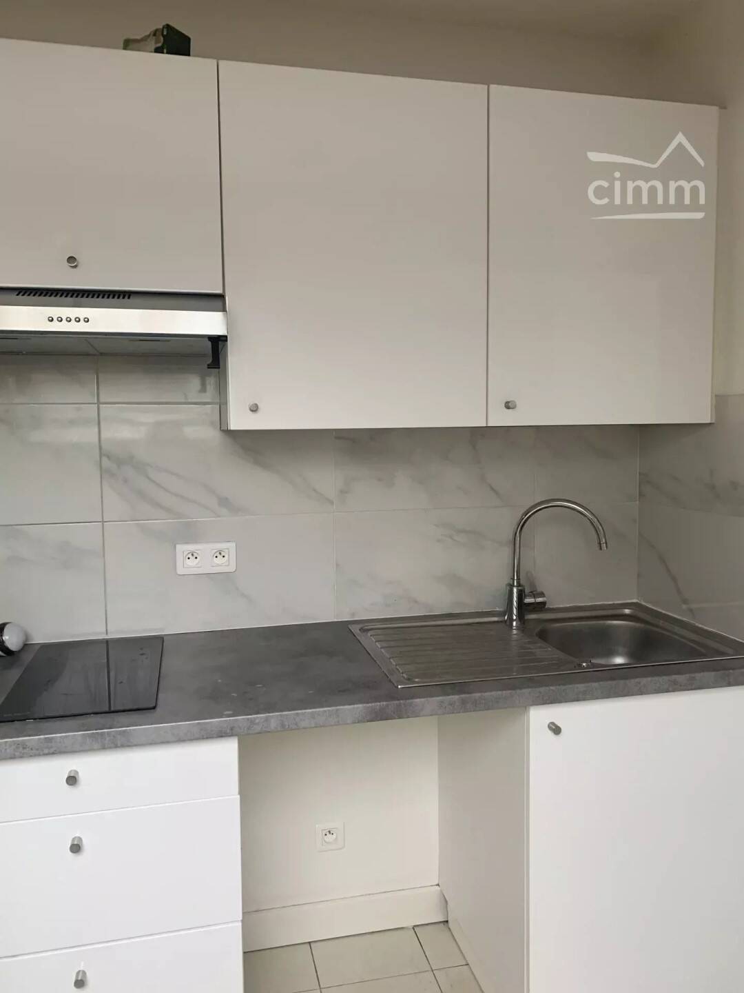 Maison à louer, 24m², SAINT MAUR DES FOSSES