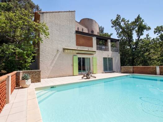 Maison à vendre 895 000 € 9 pièces 8 chambres 320 m² 792 m² de terrain Nord Bouc-Bel-Air 13320
