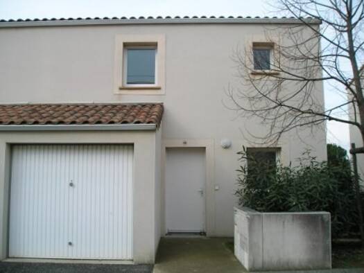 Villa à louer 782 € 4 pièces 3 chambres 82,6 m² dès le 29/06/2026 Trèbes 11800