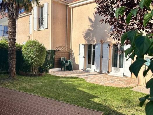 Maison à vendre 449 900 € 7 pièces 4 chambres 173 m² 212 m² de terrain Marniere-Les Gros-allée Couverte Vauréal 95490
