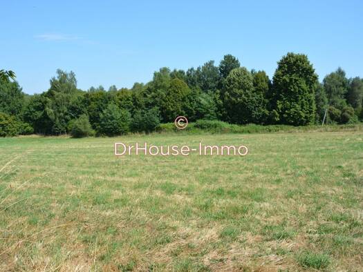 Terrain constructible à vendre 41 500 € 11 100 m² de terrain Bussiere Galant 87230