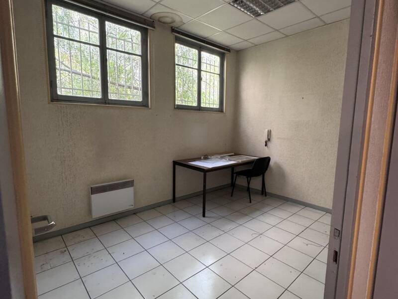 Maison à louer, 171m², MARSEILLE 5E