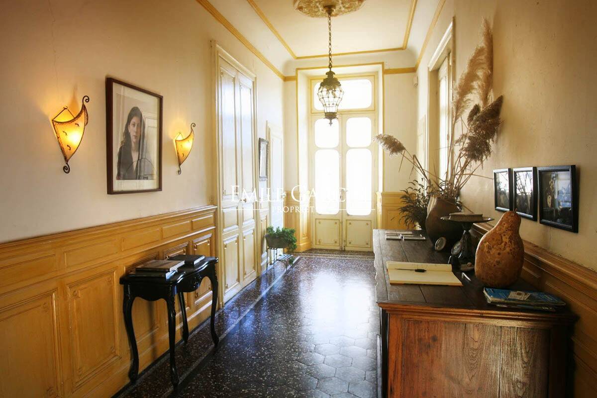 Maison à vendre, 825m², SAINT HIPPOLYTE DU FORT