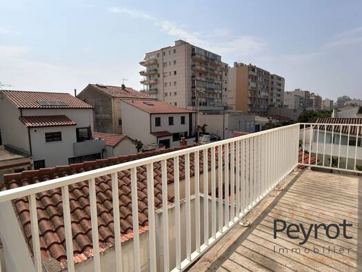Appartement à vendre 190 000 € 3 pièces 2 chambres 56 m² Étage 2/2 Canet-en-Roussillon 66140