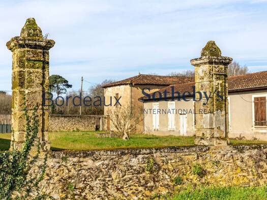 Vignoble à vendre 600 000 € 200 m² 1 800 m² de terrain Bordeaux 33000