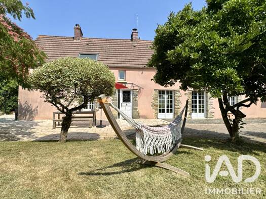 Maison à vendre 248 000 € 5 pièces 3 chambres 136 m² 1 707 m² de terrain Saint-Georges-d'Elle 50680