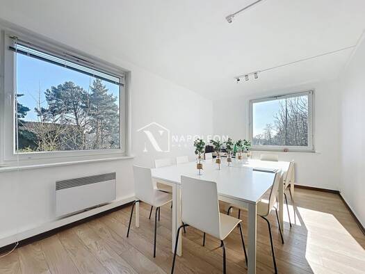 Local commercial à louer 3 433 € 165 m² de surface de vente Cousinerie Villeneuve-d'Ascq 59650