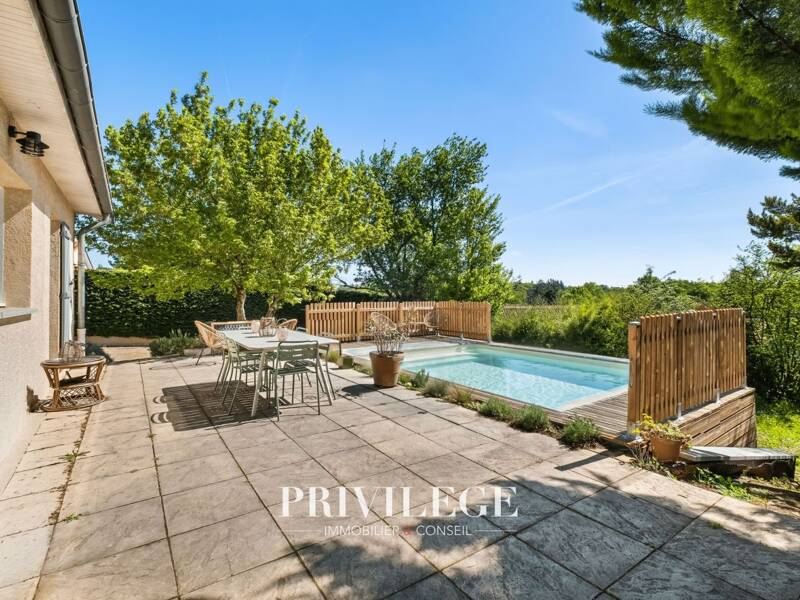 Maison à vendre, 174m², SAINT GENIS LES OLLIERES