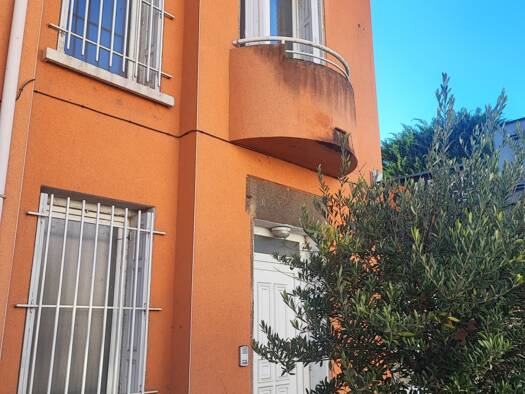 Appartement à vendre 160 000 € 3 pièces 2 chambres 77 m² RDC Grande Couronne Saint-Just-Saint-Rambert 42170