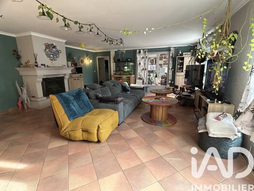 Maison à vendre 449 000 € 7 pièces 5 chambres 275 m² 1 650 m² de terrain Jonquières-Saint-Vincent 30300