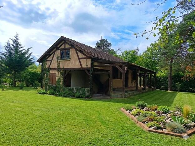 Maison à vendre 87 000 € 3 pièces 2 chambres 76 m² 3 057 m² de terrain Montereau 45260