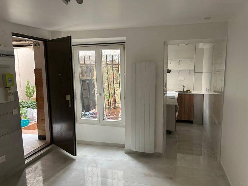 Maison à louer, 18m², PARIS 18E