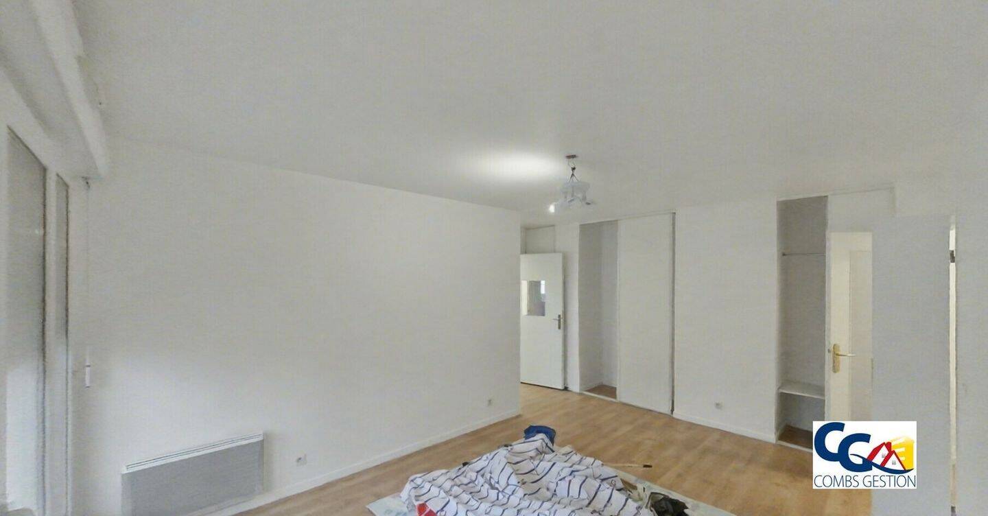 Maison à louer, 42m², COMBS LA VILLE