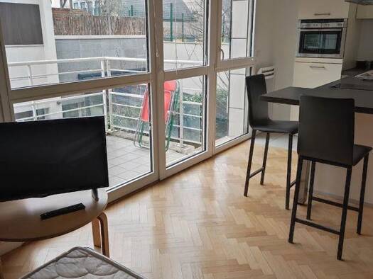 Appartement à louer 1 150 € 1 pièce 28 m² 1er étage Boulogne-Billancourt 92100
