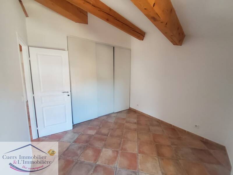 Maison à louer, 57m², CUERS