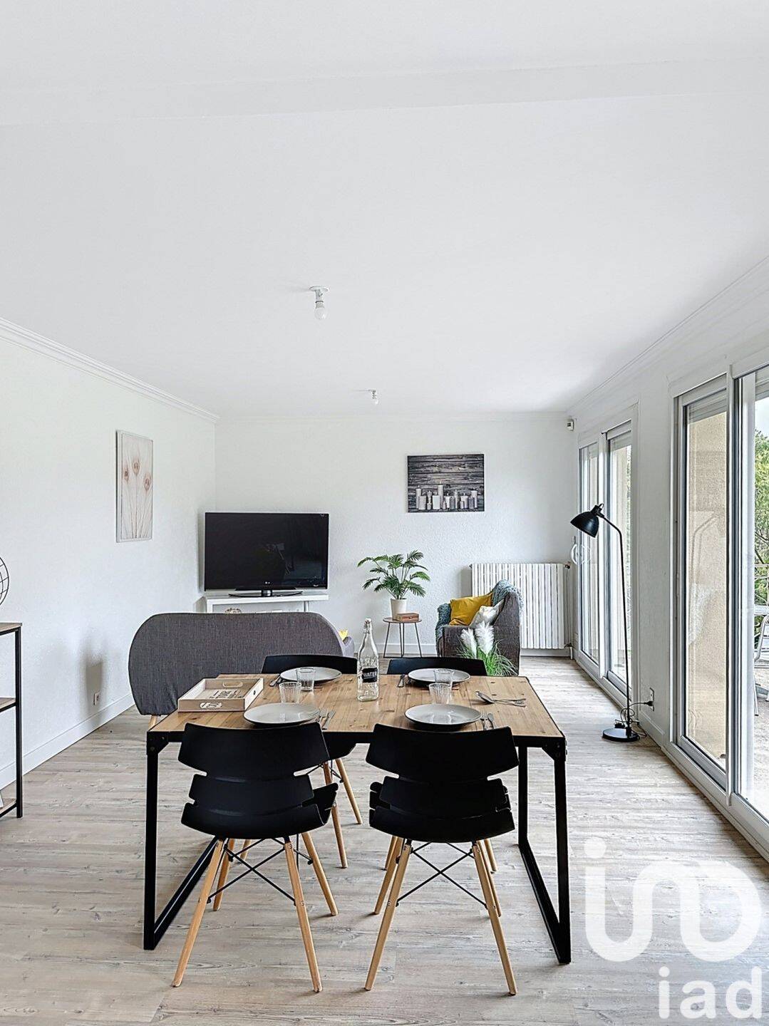 Maison à vendre, 154m², SAINT GENIS LES OLLIERES