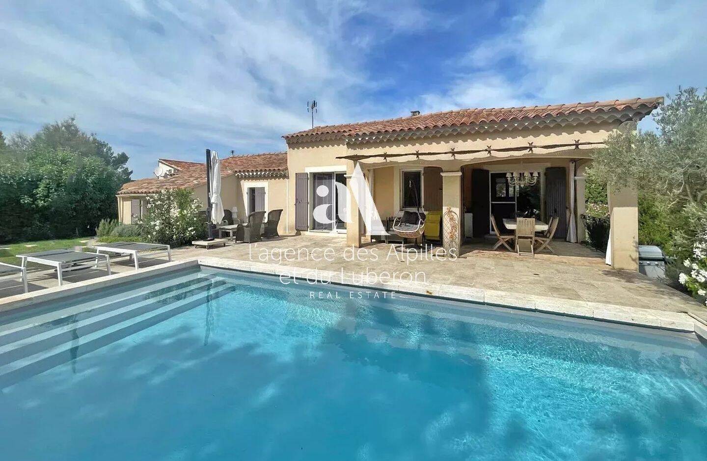 Maison à vendre, 135m², MAUSSANE LES ALPILLES