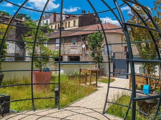 Appartement à vendre 130 000 € 1 pièce 43 m² Étage 5/6 Bizillon-Centre Deux Saint-Étienne 42100