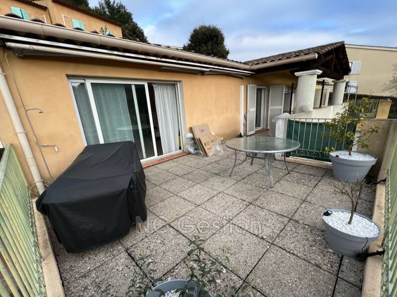 Maison à louer, 52m², VALBONNE