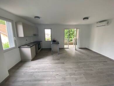 Appartement à louer 999 € 3 pièces 2 chambres 78 m² Saint-Maurice-de-Beynost 01700