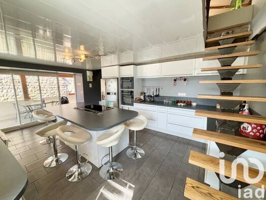 Maison à vendre 199 500 € 5 pièces 4 chambres 114 m² Labastide-sur-Bésorgues 07600