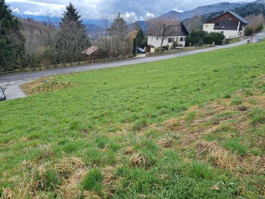 Terrain constructible viabilisé à vendre 235 000 € 840 m² de terrain Saxel 74420