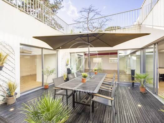 Espace bureau à vendre 1 032 000 € 326 m² de bureaux Courbevoie 92400