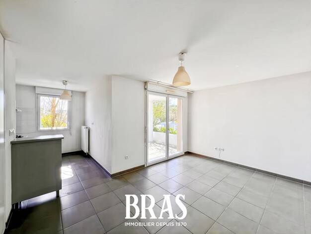 Appartement à vendre 121 980 € 2 pièces 1 chambre 45 m² RDC/4 Orvasserie Saint-Herblain 44800