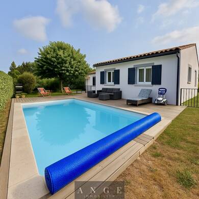 Maison de plain-pied à vendre 499 000 € 4 pièces 3 chambres 123 m² 1 000 m² de terrain Rocbaron 83136