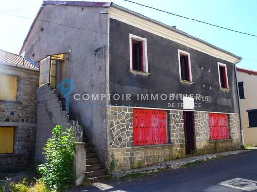 Maison à vendre 139 100 € 10 pièces 3 chambres 200 m² 359 m² de terrain Lanarce 07660