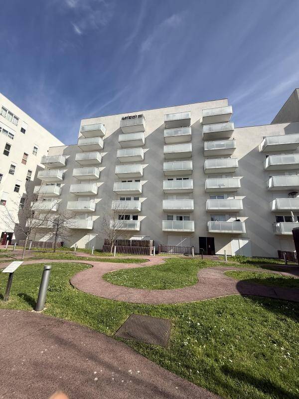 Maison à louer, 74m², NANTERRE
