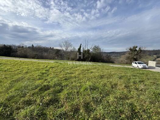 Terrain constructible viabilisé à vendre 64 000 € 1 383 m² de terrain Serres-Sainte-Marie 64170