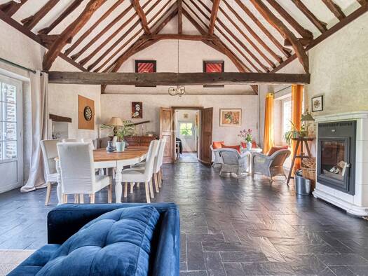 Maison à vendre 504 700 € 8 pièces 5 chambres 228 m² 10 361 m² de terrain La Possonnière 49170