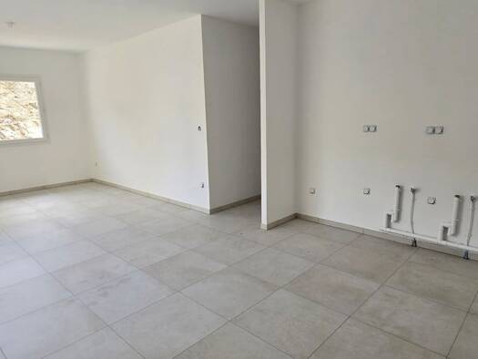 Appartement à vendre 370 000 € 4 pièces 3 chambres 80,4 m² RDC/1 Pugny-Chatenod 73100