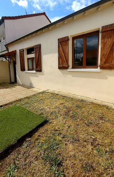 Maison à vendre 279 000 € 3 pièces 2 chambres 85 m² 255 m² de terrain Drancy 93700