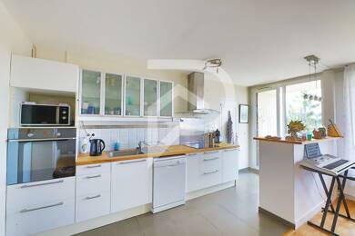 Appartement à louer 1 405 € 3 pièces 2 chambres 66 m² Étage 2/3 Tête de Girafe Chatou 78400