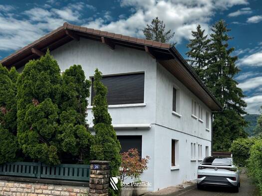 Appartement à vendre 224 000 € 3 pièces 2 chambres 84 m² RDC/1 Cluses 74300