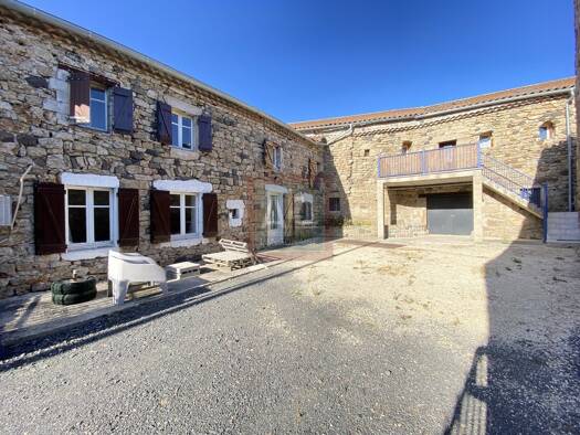 Ferme à vendre 199 000 € 8 pièces 6 chambres 169 m² 610 m² de terrain Lesperon 07660