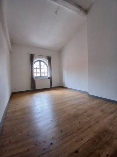 Duplex à louer 880 € 4 pièces 3 chambres 113 m² Dernier étage, Étage 3/3 Montauban 82000