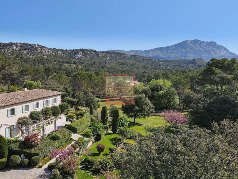 Maison à vendre, 400m², LE THOLONET