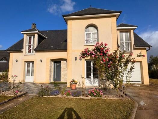 Maison à vendre 345 000 € 6 pièces 4 chambres 139,67 m² 700 m² de terrain Table de Pierre-Preaux-Val Saint Martin Darnétal 76160