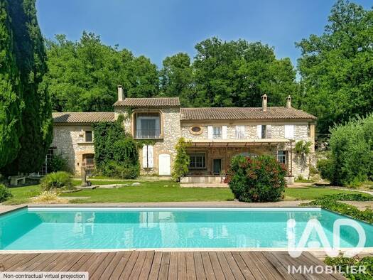 Maison à vendre 1 350 000 € 11 pièces 5 chambres 370 m² 16 000 m² de terrain Cadenet 84160