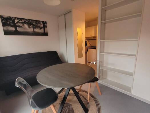 Appartement à louer 455 € 1 pièce 19 m² Étage 3/3 Docteur Lavalle Dijon 21000