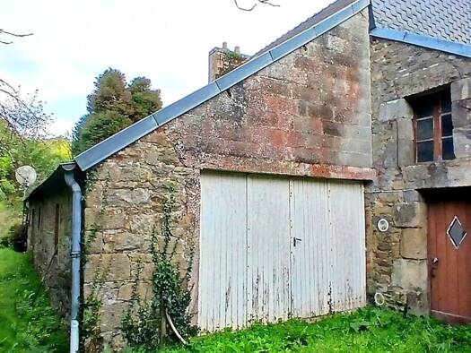 Maison de ville à vendre 106 990 € 5 pièces 2 chambres 126,2 m² 1 188 m² de terrain Nord Ouest Guingamp 22200